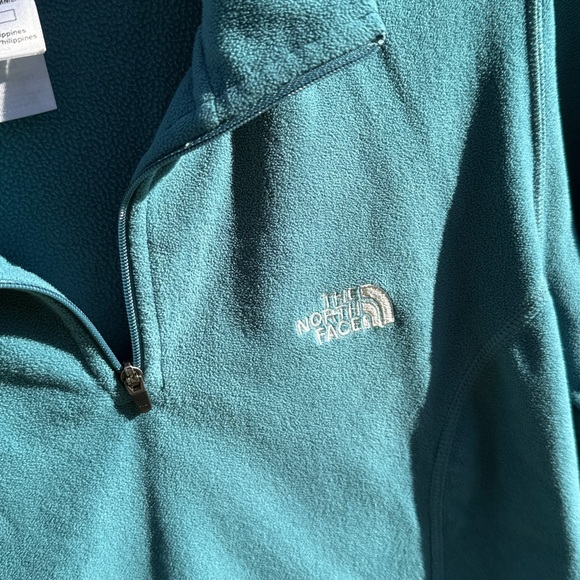 The North Face green Fleece Pullover - Picture 5 of 5